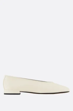 ballerina in pelle liscia