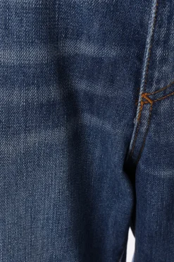 jeans Classic in denim con placca logo
