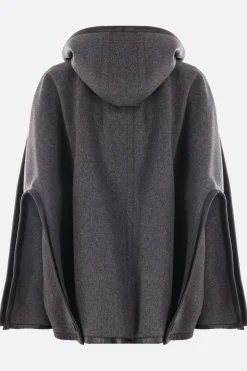 mantella in lana con profili in nappa