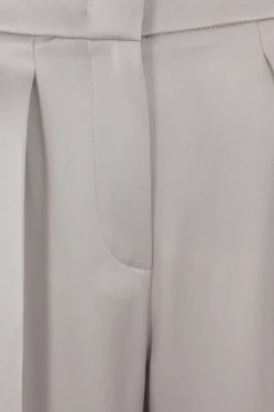 pantalone in raso con pinces