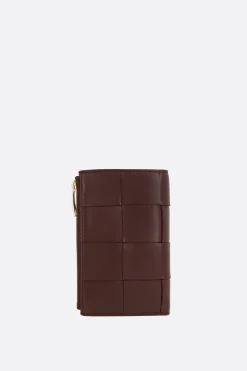 portafogli bi-fold medio Cassette in Maxi Intrecciato nappa