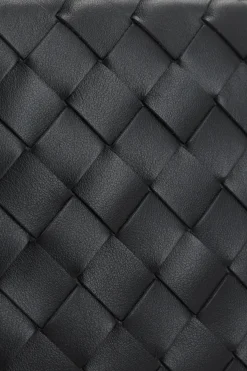 pouch in Intrecciato 15