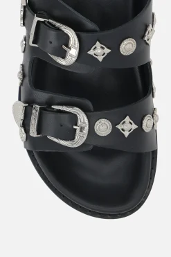 sandalo flat in pelle liscia con borchie