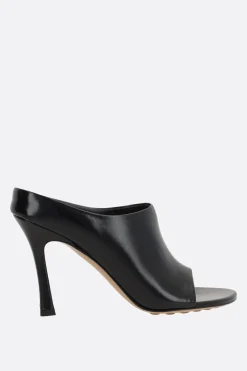 sandalo mule Rana in pelle lucida