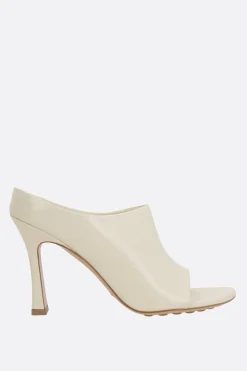 sandalo mule Rana in pelle lucida