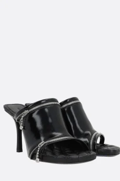 sandalo Peep in pelle lucida