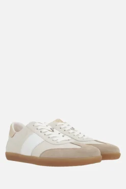 sneaker in pelle liscia e suede