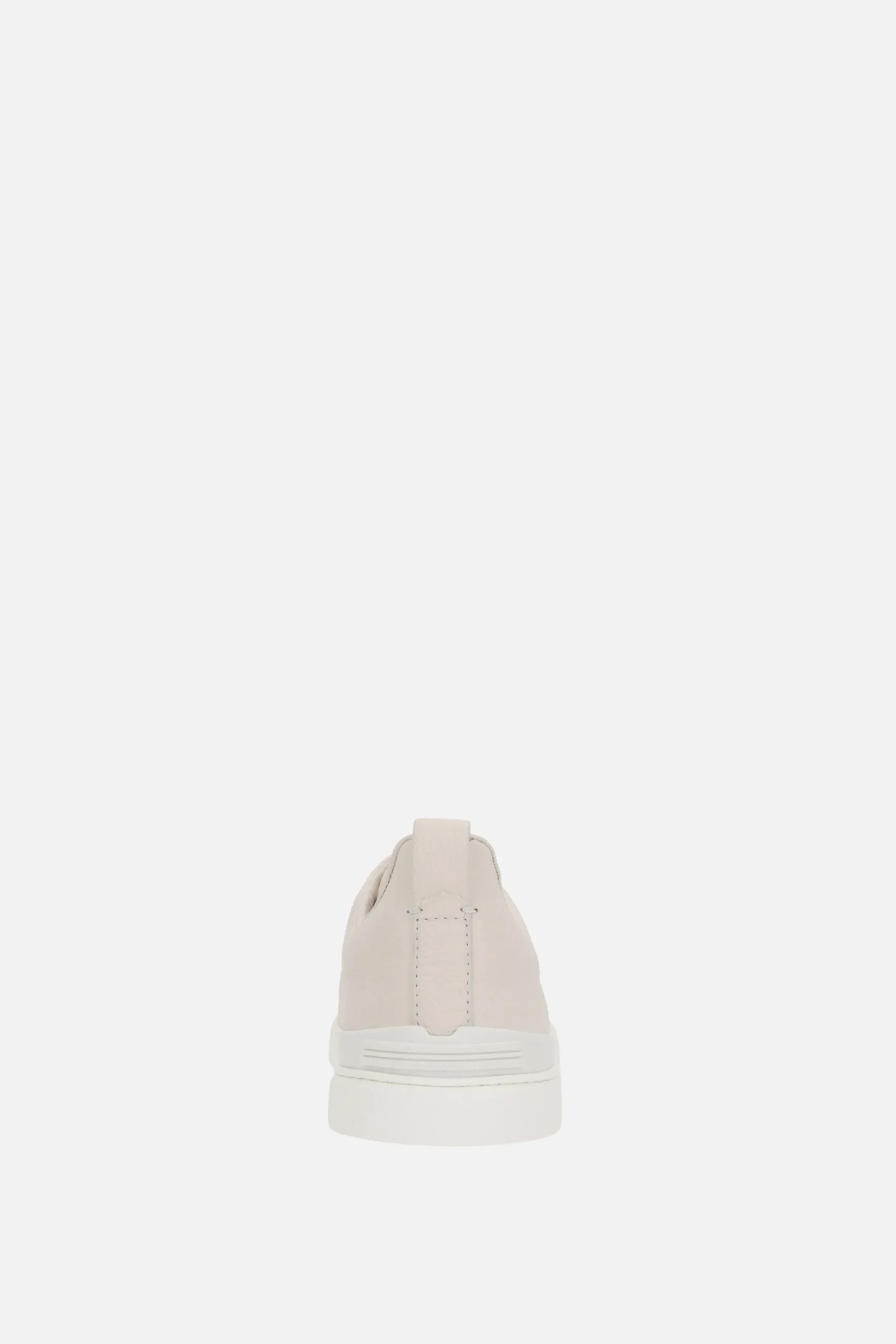 sneaker Triple Stitch™ in pelle martellata