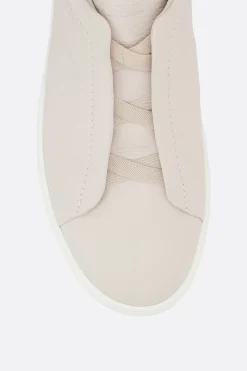 sneaker Triple Stitch™ in pelle martellata
