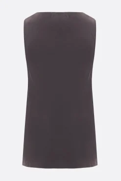 spalla larga con bottoncini coperti davanti